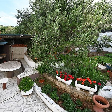 Apartment Mihovilovic Slatine Bagian luar foto