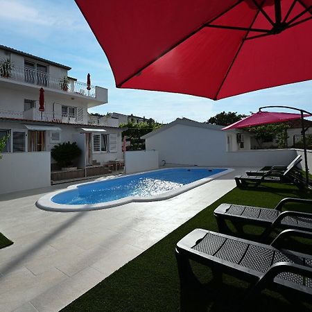 Apartment Mihovilovic Slatine Bagian luar foto