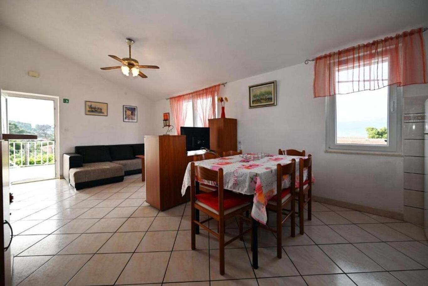 Apartment Mihovilovic Slatine Bagian luar foto