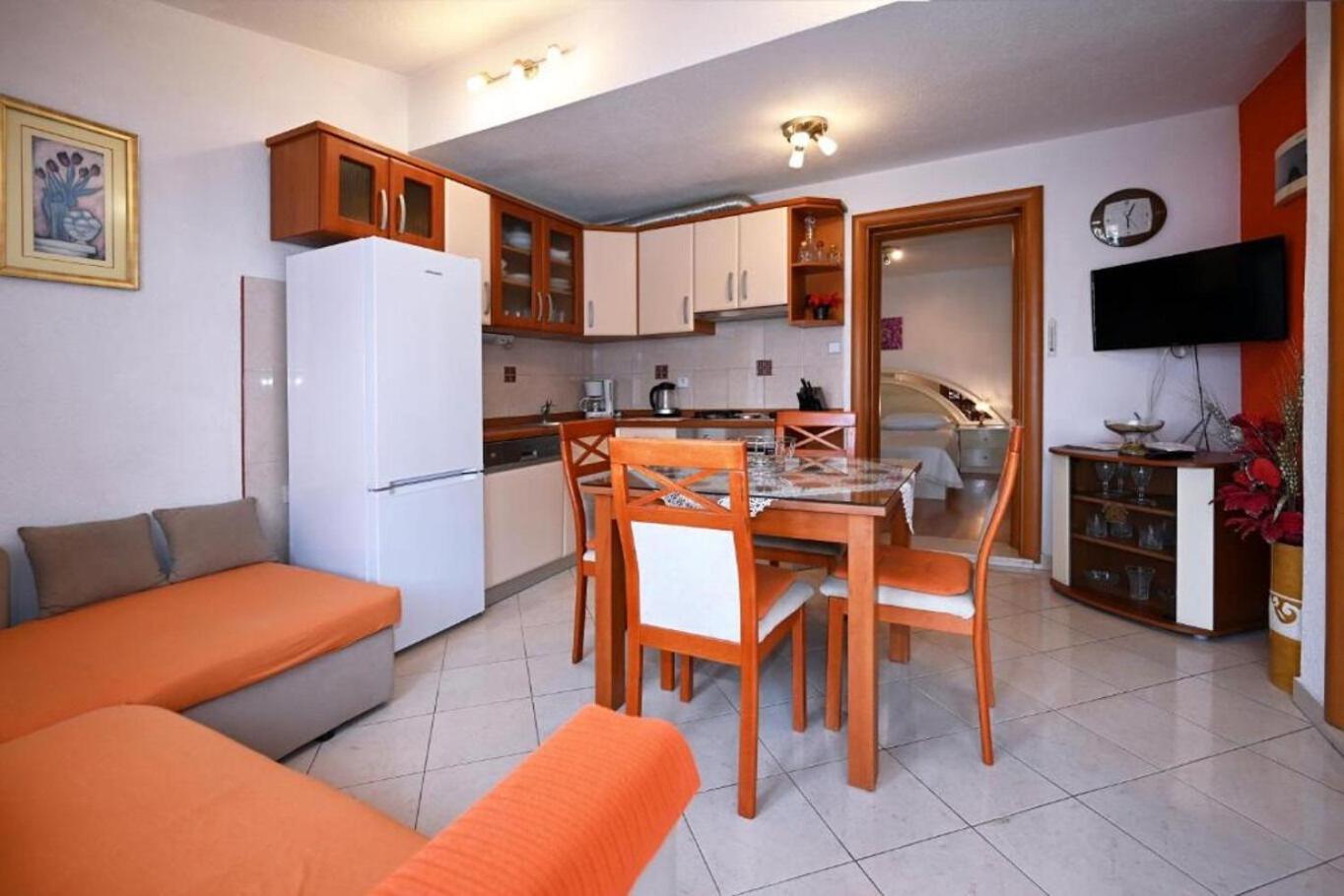 Apartment Mihovilovic Slatine Bagian luar foto