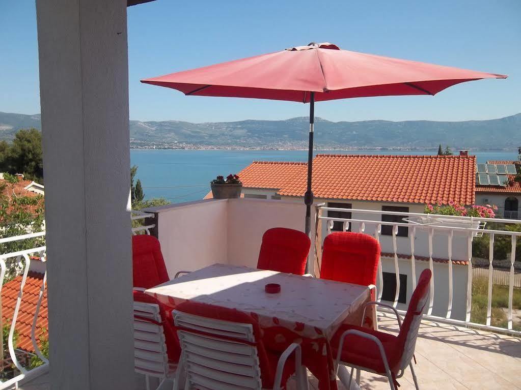 Apartment Mihovilovic Slatine Bagian luar foto